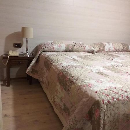 Hotel Giral Biescas  Eksteriør bilde