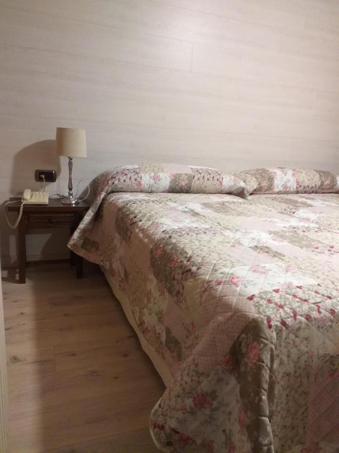 Hotel Giral Biescas  Eksteriør bilde