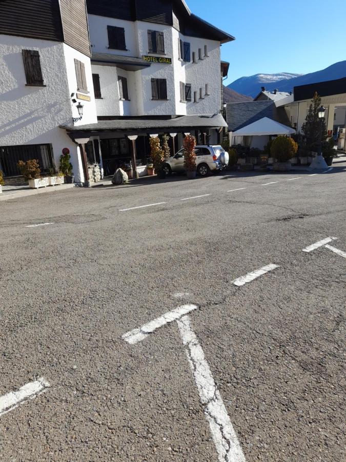 Hotel Giral Biescas  Eksteriør bilde