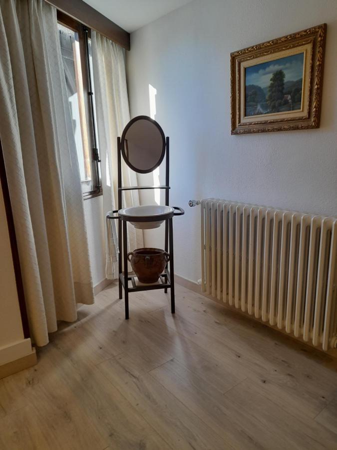 Hotel Giral Biescas  Eksteriør bilde