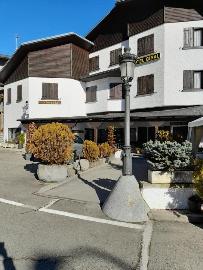 Hotel Giral Biescas  Eksteriør bilde